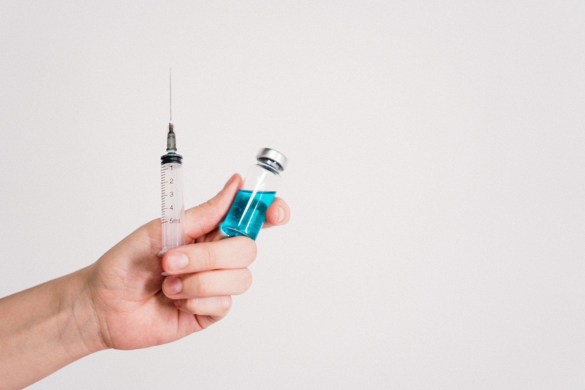 Как минимизировать риск осложнений после прививки
